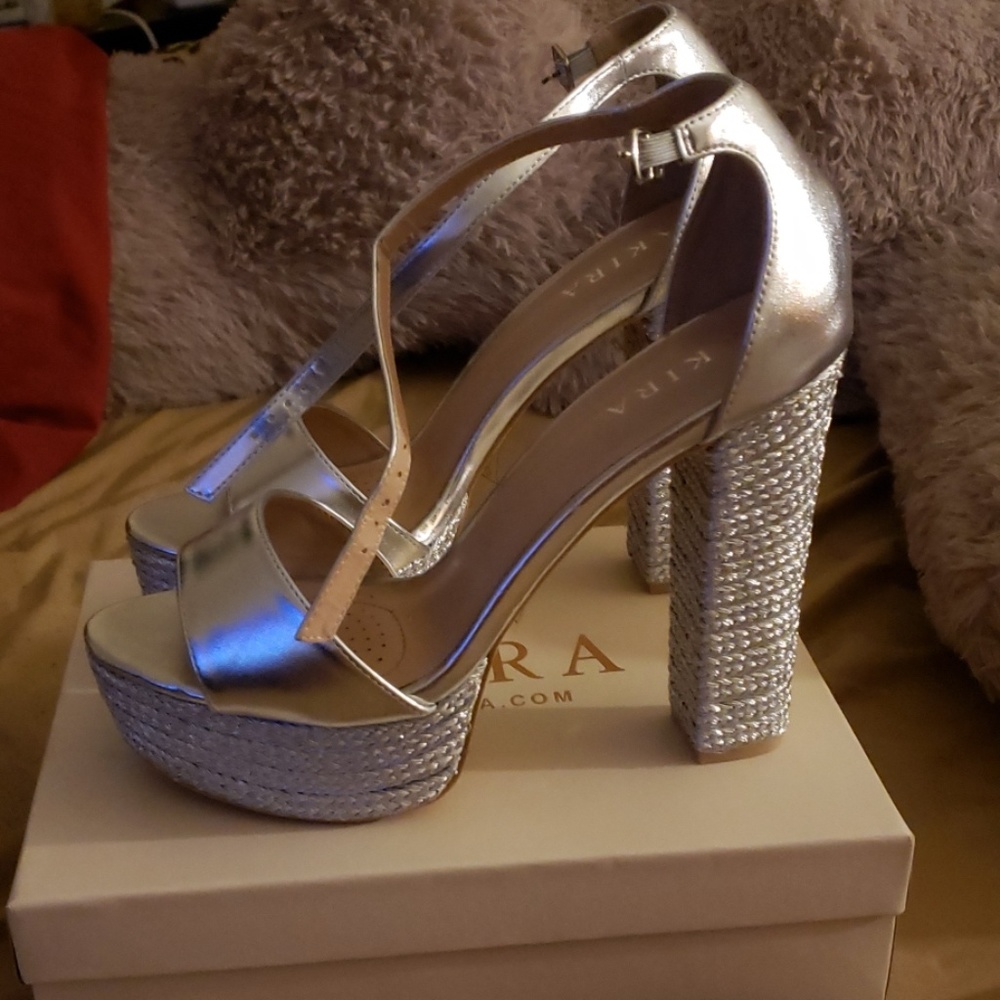 Akira clog heels "destro"
